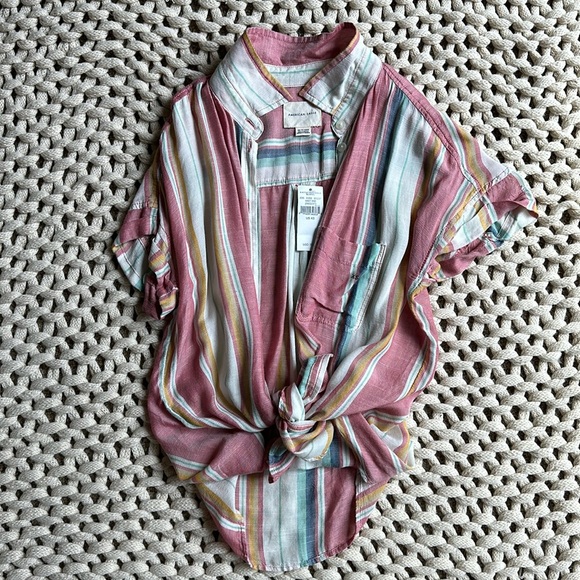AMERICAN EAGLE RELAXED BUTTON UP- XS - Picture 1 of 3